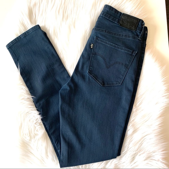 Levi's Denim - Levi’s 721 High Rise Skinny Jeans 28